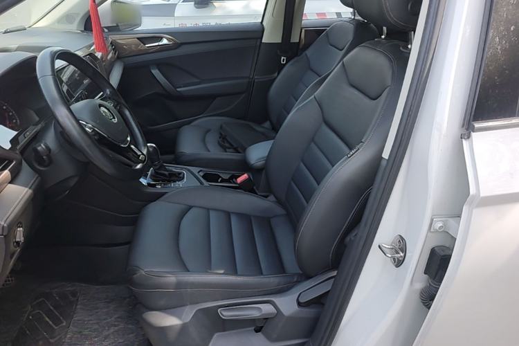 Used Volkswagen Tharu 2020 330TSI All-Wheel-Drive Luxury Edition China VI Standard Left Front Seat