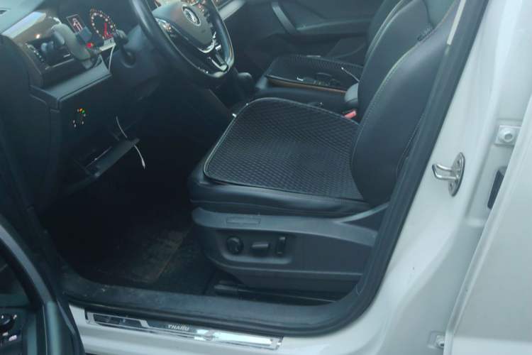 Used Volkswagen Tharu 2020 280TSI Two-Wheel Drive Luxury Plus Version China VI Standard Left Front Seat