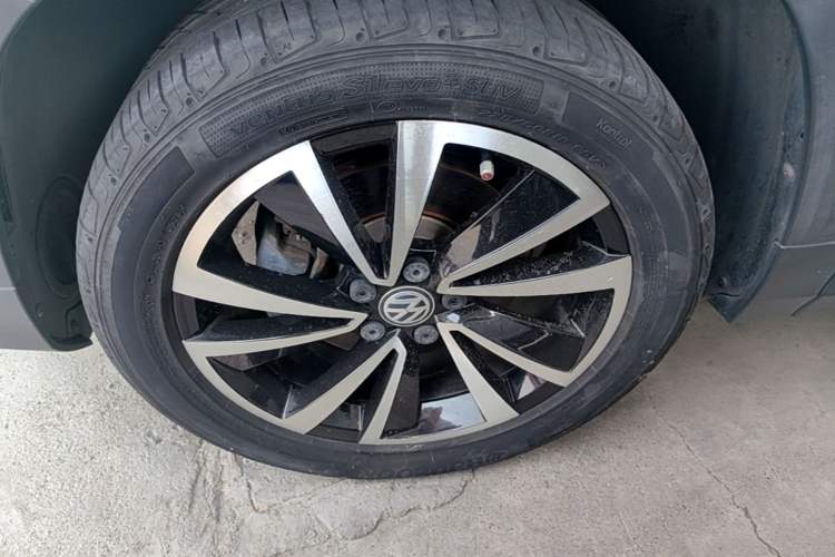 Used Volkswagen Tharu 2020 280TSI Two-Wheel Drive Luxury Edition China VI Standard Left Front Wheel Hub