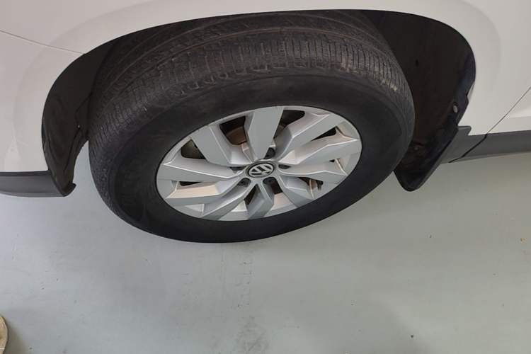 Used Volkswagen Tharu 2020 280TSI Two-Wheel Drive Trend Edition China VI Standard Left Front Wheel Hub