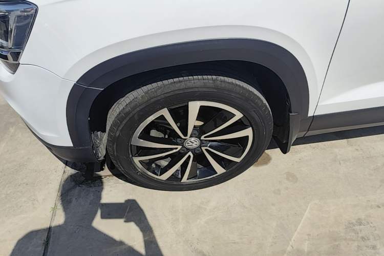 Used Volkswagen Tharu 2020 280TSI Two-Wheel Drive Luxury Plus Version China VI Standard Left Front Wheel Hub