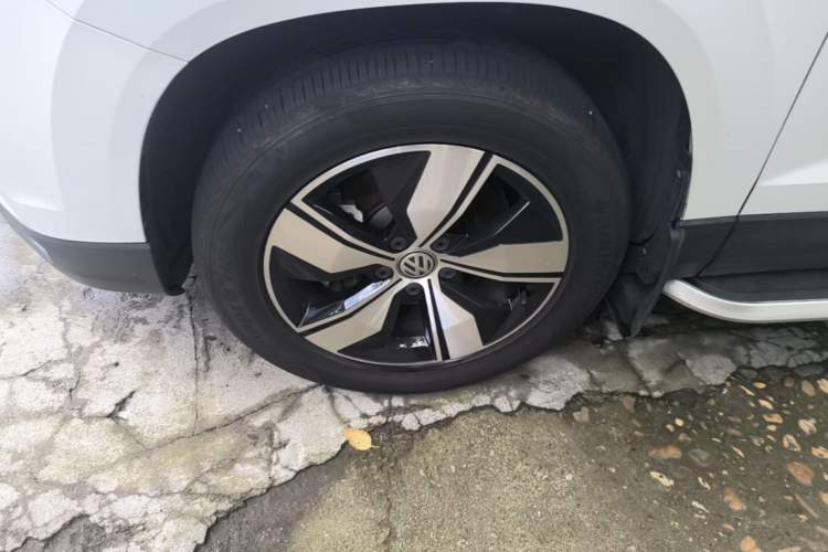 Used Volkswagen Tharu 2020 280TSI Two-Wheel Drive Comfort Edition China VI Standard Left Front Wheel Hub