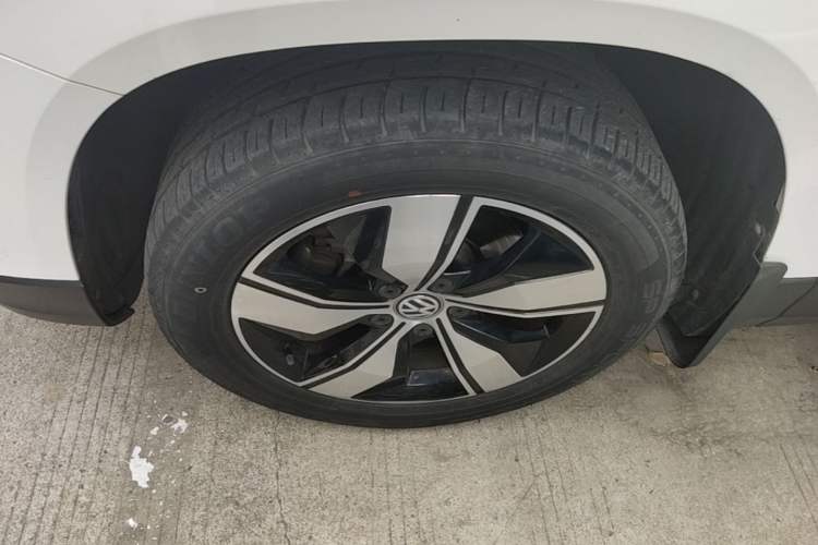 Used Volkswagen Tharu 2020 280TSI Two-Wheel Drive Comfort Edition China VI Standard Left Front Wheel Hub