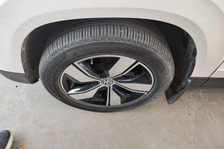 Used Volkswagen Tharu 2020 280TSI Two-Wheel Drive Comfort Edition China VI Standard Left Front Wheel Hub
