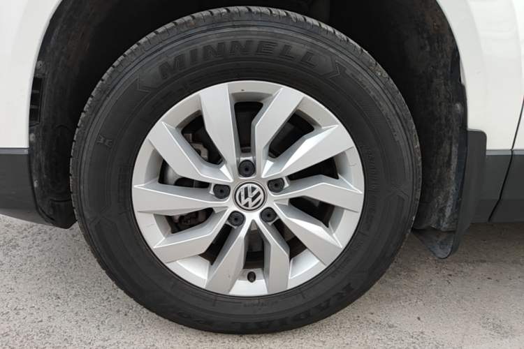 Used Volkswagen Tharu 2020 280TSI Two-Wheel Drive Trend Edition China VI Standard Left Front Wheel Hub