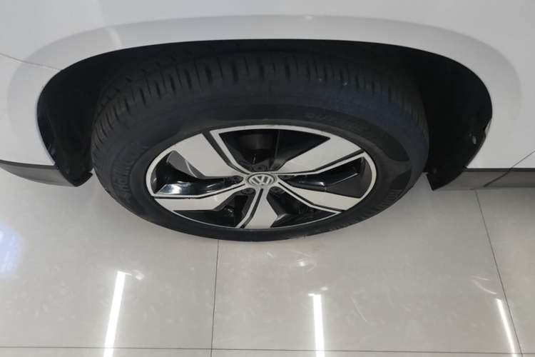 Used Volkswagen Tharu 2020 280TSI Two-Wheel Drive Comfort Edition China VI Standard Left Front Wheel Hub