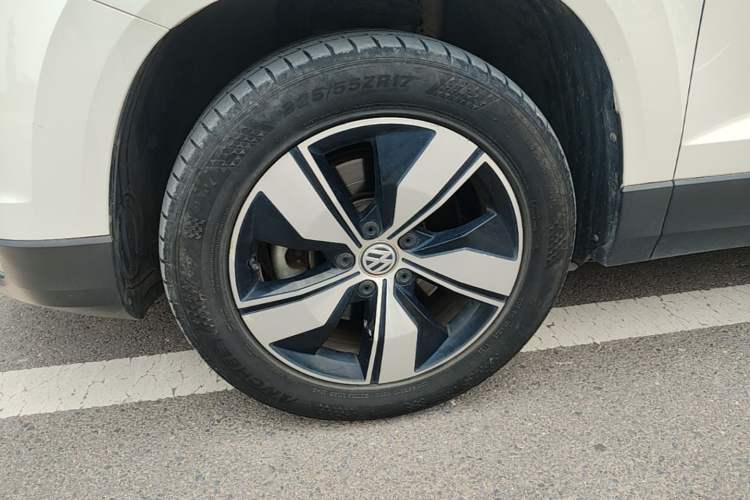 Used Volkswagen Tharu 2020 280TSI Two-Wheel Drive Comfort Edition China VI Standard Left Front Wheel Hub