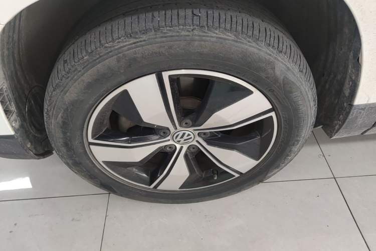 Used Volkswagen Tharu 2020 280TSI Two-Wheel Drive Comfort Edition China VI Standard Left Front Wheel Hub