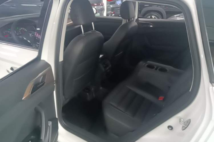 Used Volkswagen Tharu 2020 280TSI Two-Wheel Drive Luxury Plus Version China VI Standard Left Rear Seat