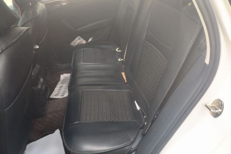 Used Volkswagen Tharu 2020 280TSI Two-Wheel Drive Luxury Plus Version China VI Standard Left Rear Seat