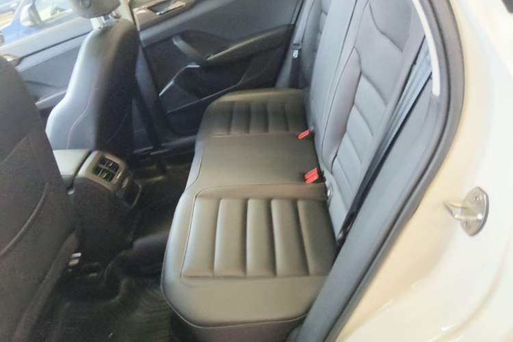 Used Volkswagen Tharu 2020 280TSI Two-Wheel Drive Comfort Edition China VI Standard Left Rear Seat