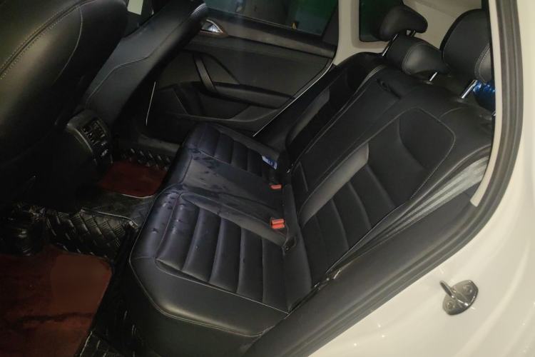 Used Volkswagen Tharu 2020 280TSI Two-Wheel Drive Luxury Edition China VI Standard Left Rear Seat