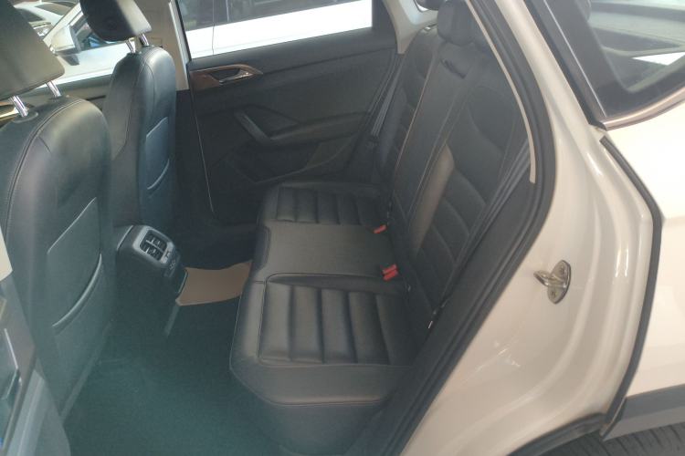 Used Volkswagen Tharu 2020 280TSI Two-Wheel Drive Luxury Edition China VI Standard Left Rear Seat