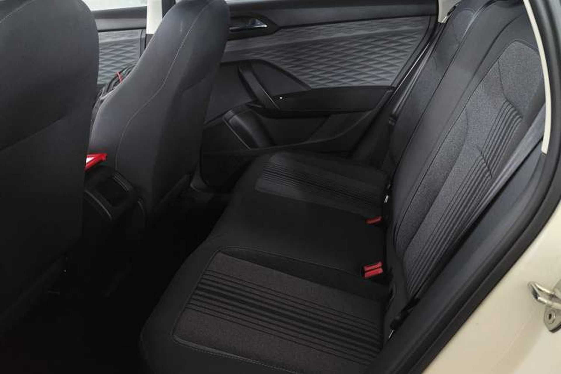 Used Volkswagen Tharu 2020 280TSI Two-Wheel Drive Trend Edition China VI Standard Left Rear Seat