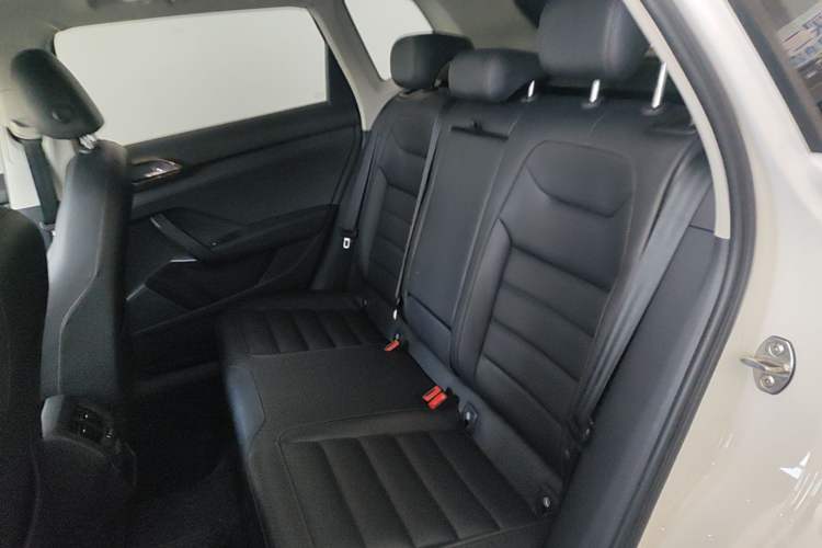 Used Volkswagen Tharu 2020 280TSI Two-Wheel Drive Comfort Edition China VI Standard Left Rear Seat