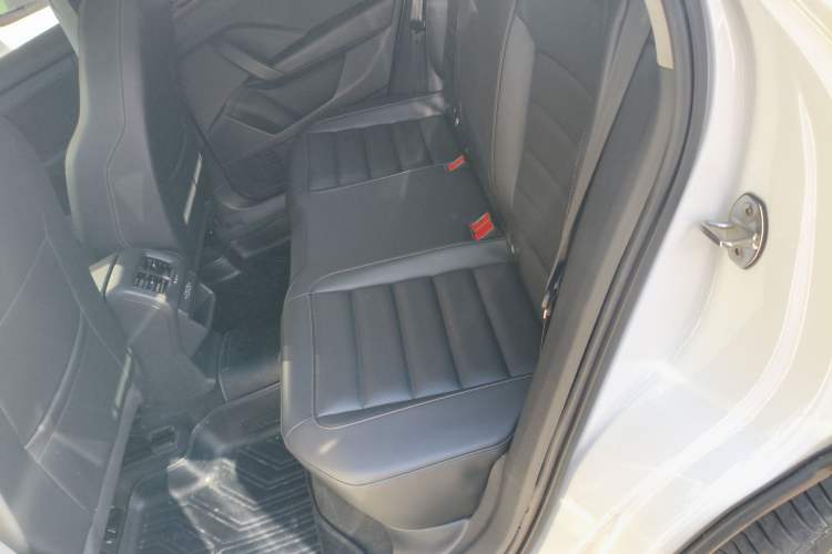 Used Volkswagen Tharu 2020 280TSI Two-Wheel-Drive Flagship Version China VI Left Rear Seat
