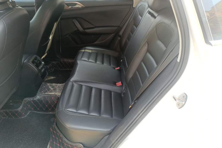 Used Volkswagen Tharu 2020 280TSI Two-Wheel Drive Comfort Edition China VI Standard Left Rear Seat