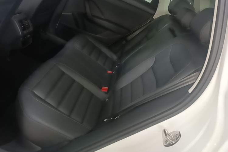 Used Volkswagen Tharu 2020 280TSI Two-Wheel Drive Luxury Plus Version China VI Standard Left Rear Seat