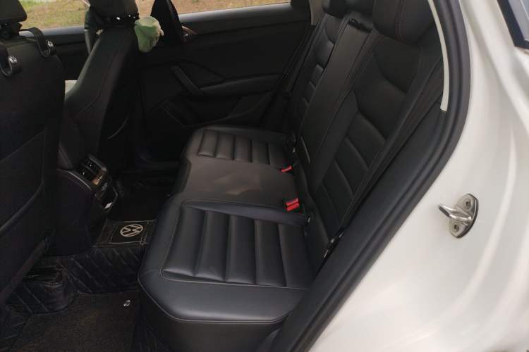 Used Volkswagen Tharu 2020 280TSI Two-Wheel Drive Luxury Edition China VI Standard Left Rear Seat