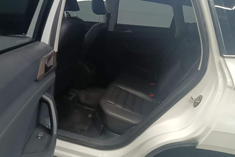 Used Volkswagen Tharu 2020 280TSI Two-Wheel Drive Comfort Edition China VI Standard Left Rear Seat