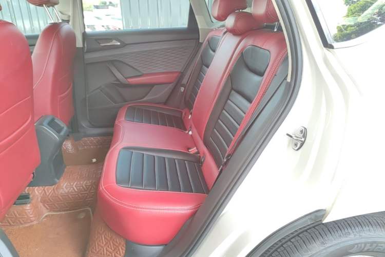 Used Volkswagen Tharu 2020 280TSI Two-Wheel Drive Trend Edition China VI Standard Left Rear Seat