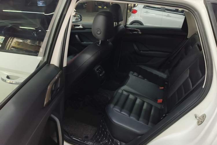 Used Volkswagen Tharu 2020 280TSI Two-Wheel Drive Comfort Edition China VI Standard Left Rear Seat