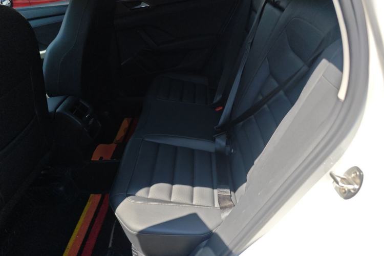 Used Volkswagen Tharu 2020 280TSI Two-Wheel Drive Luxury Plus Version China VI Standard Left Rear Seat
