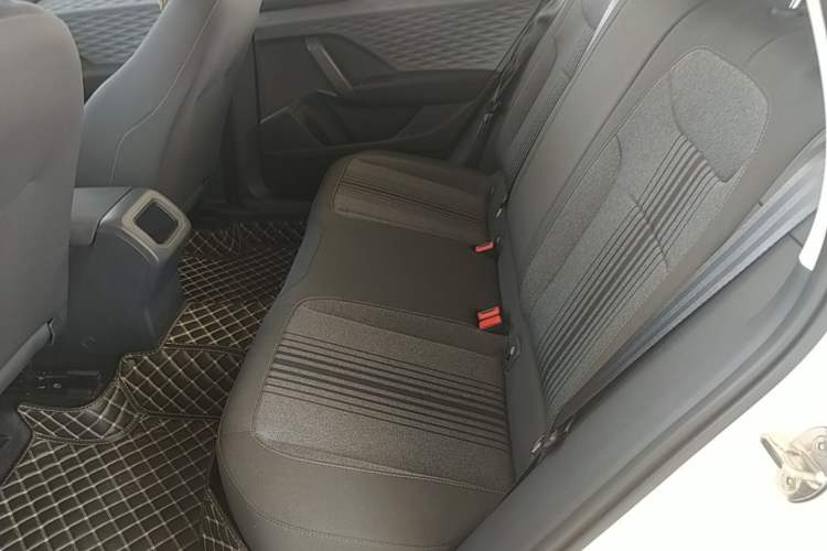 Used Volkswagen Tharu 2020 280TSI Two-Wheel Drive Trend Edition China VI Standard Left Rear Seat