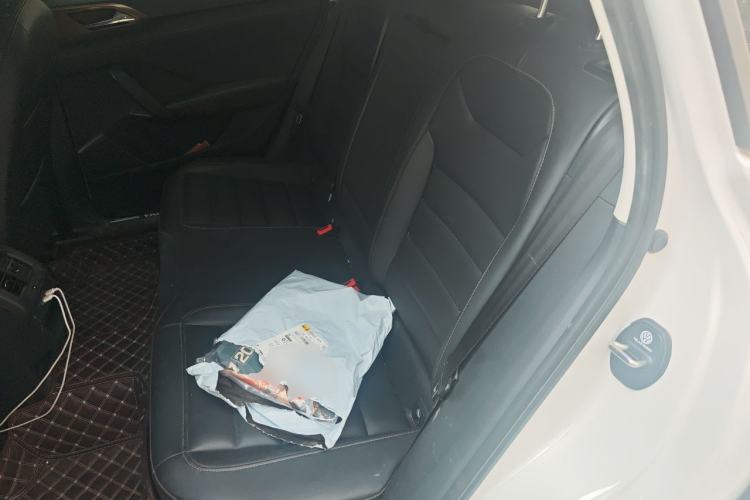 Used Volkswagen Tharu 2020 280TSI Two-Wheel Drive Comfort Edition China VI Standard Left Rear Seat