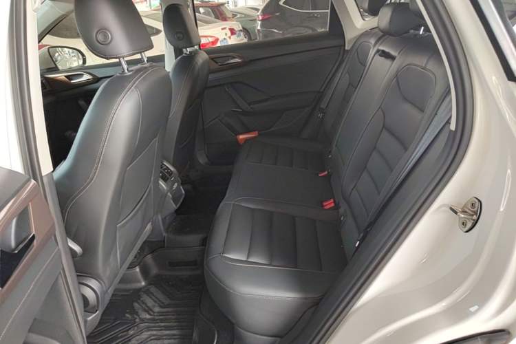 Used Volkswagen Tharu 2020 280TSI Two-Wheel Drive Comfort Edition China VI Standard Left Rear Seat
