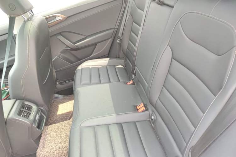 Used Volkswagen Tharu 2020 280TSI Two-Wheel Drive Luxury Plus Version China VI Standard Left Rear Seat