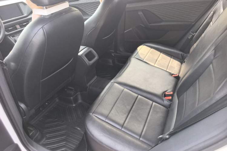 Used Volkswagen Tharu 2020 280TSI Two-Wheel Drive Trend Edition China VI Standard Left Rear Seat