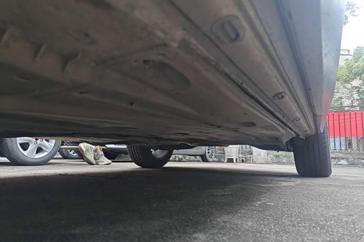 Used Volkswagen Tharu 2020 330TSI All-Wheel-Drive Luxury Edition China VI Standard Left Side Sill