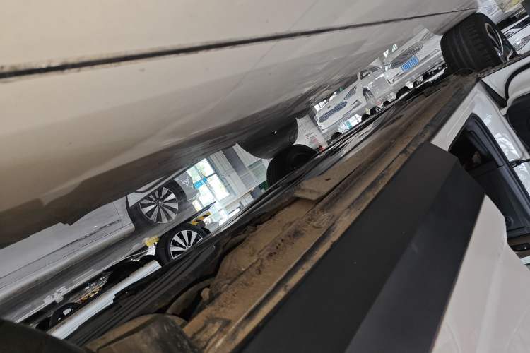 Used Volkswagen Tharu 2020 280TSI Two-Wheel Drive Luxury Edition China VI Standard Left Side Sill