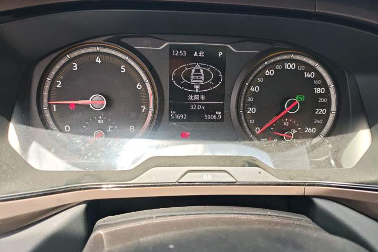Used Volkswagen Tharu 2020 280TSI Two-Wheel Drive Luxury Edition China VI Standard Odometer Close Up