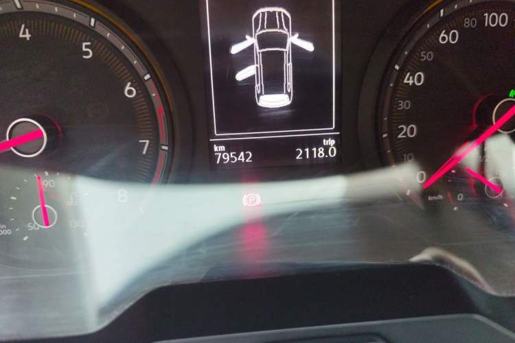 Used Volkswagen Tharu 2020 280TSI Two-Wheel Drive Luxury Edition China VI Standard Odometer Close Up
