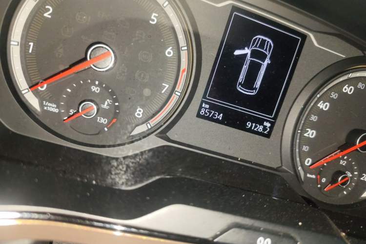 Used Volkswagen Tharu 2020 280TSI Two-Wheel Drive Comfort Edition China VI Standard Odometer Close Up