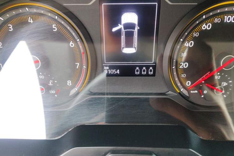 Used Volkswagen Tharu 2020 280TSI Two-Wheel Drive Luxury Plus Version China VI Standard Odometer Close Up
