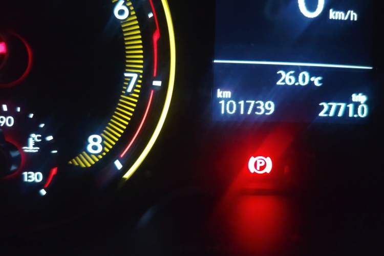 Used Volkswagen Tharu 2020 280TSI Two-Wheel Drive Luxury Plus Version China VI Standard Odometer Close Up
