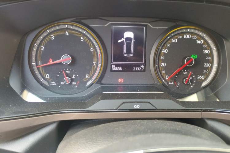 Used Volkswagen Tharu 2020 280TSI Two-Wheel Drive Comfort Edition China VI Standard Odometer Close Up