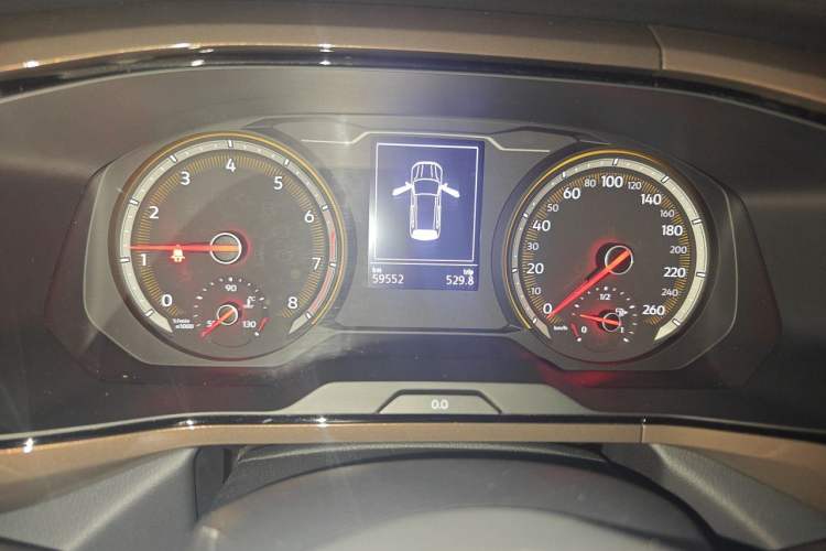 Used Volkswagen Tharu 2020 280TSI Two-Wheel Drive Comfort Edition China VI Standard Odometer Close Up