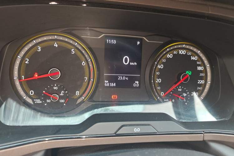 Used Volkswagen Tharu 2020 280TSI Two-Wheel Drive Comfort Edition China VI Standard Odometer Close Up