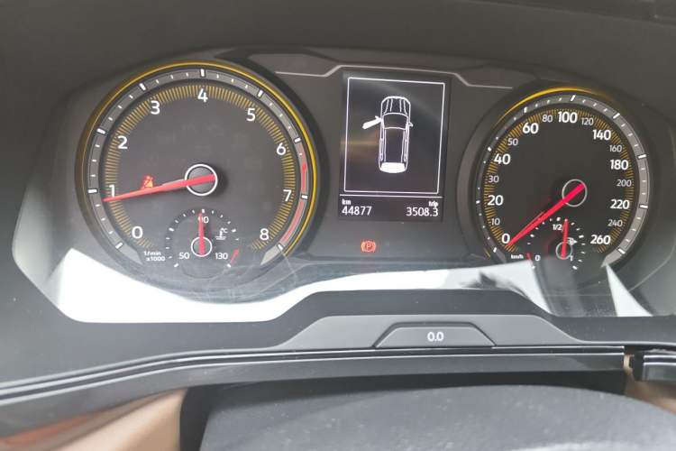 Used Volkswagen Tharu 2020 280TSI Two-Wheel Drive Comfort Edition China VI Standard Odometer Close Up