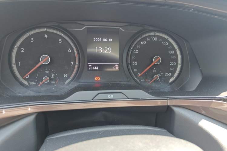 Used Volkswagen Tharu 2020 280TSI Two-Wheel Drive Luxury Plus Version China VI Standard Odometer Close Up