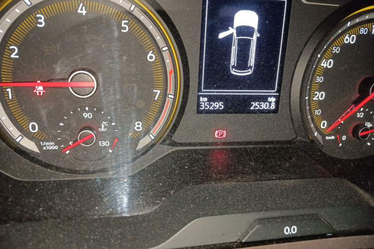 Used Volkswagen Tharu 2020 280TSI Two-Wheel Drive Comfort Edition China VI Standard Odometer Close Up