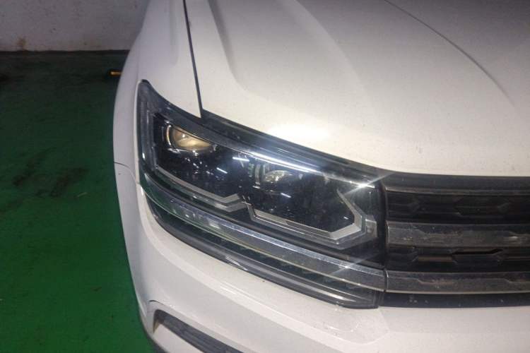 Used Volkswagen Tharu 2020 280TSI Two-Wheel Drive Luxury Edition China VI Standard Right Front Headlight