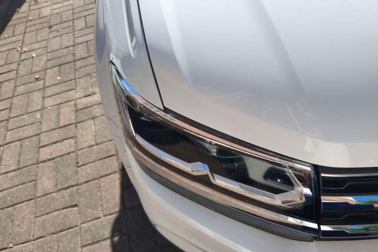 Used Volkswagen Tharu 2020 280TSI Two-Wheel-Drive Flagship Version China VI Right Front Headlight