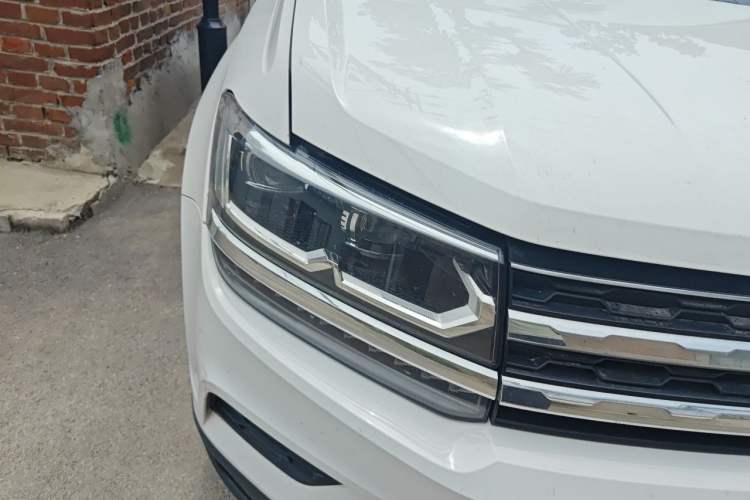 Used Volkswagen Tharu 2020 280TSI Two-Wheel Drive Luxury Edition China VI Standard Right Front Headlight
