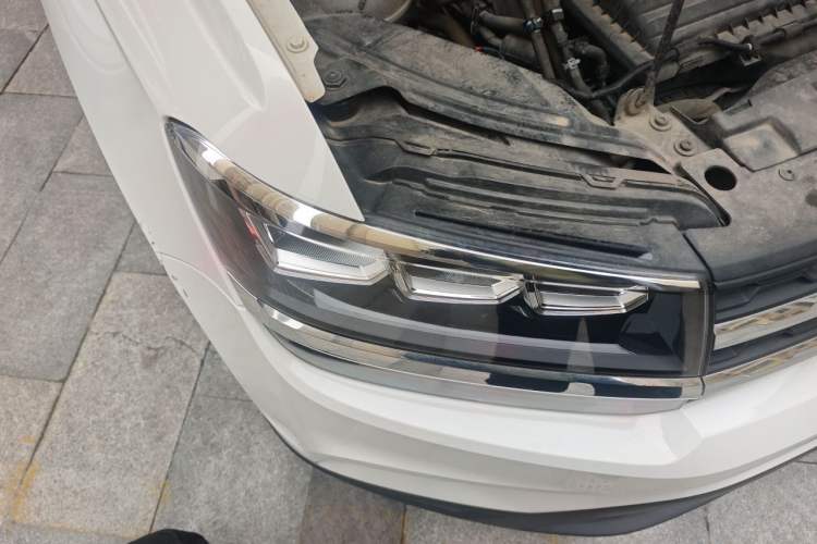 Used Volkswagen Tharu 2020 280TSI Two-Wheel Drive Comfort Edition China VI Standard Right Front Headlight