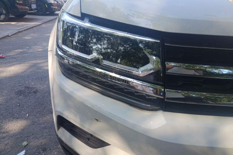 Used Volkswagen Tharu 2020 Restyled 330TSI Four-Wheel Drive Luxury Edition China VI Standard Right Front Headlight